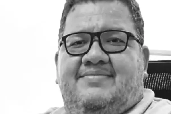 Cristian Herrera, reconocido periodista en Cúcuta, fue asesinado: lo mataron delante de su familia al llegar a casa