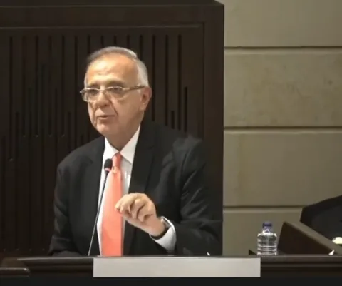 Former Minister of Defense, Iván Velásquez, in political control debate in June 2024.