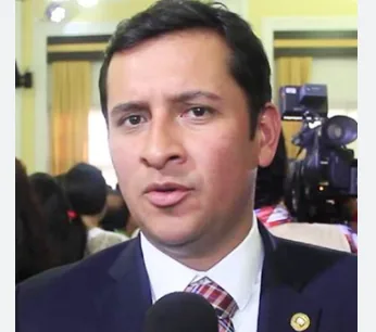 Camilo Iván Rincón León, contratista.
