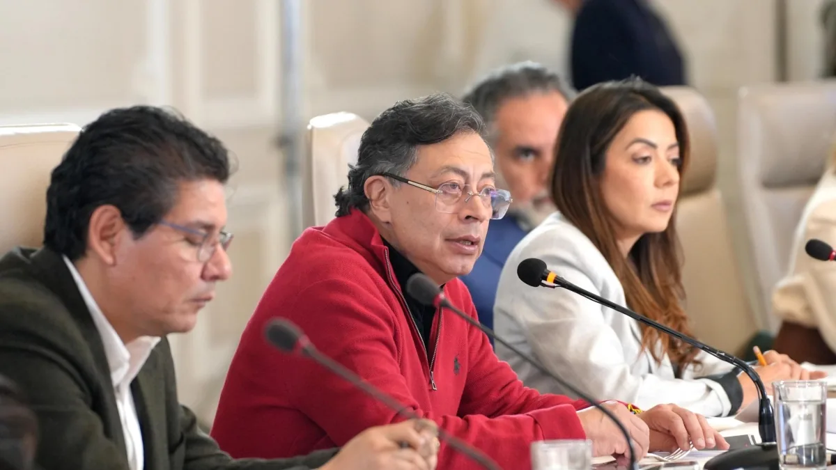 En solo 15 días, el gobierno de Gustavo Petro busca adjudicar contratos por cerca de $3 billones