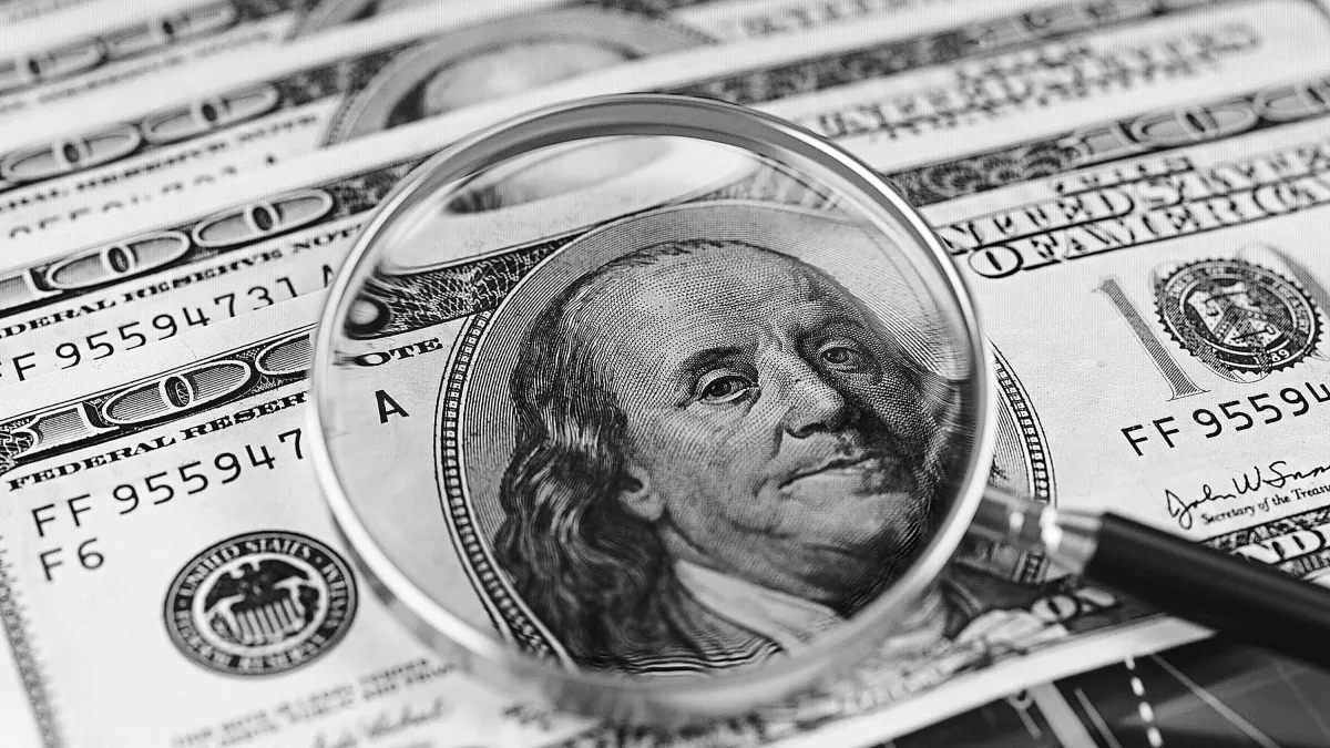 The dollar in Colombia is at a more than 6-year low: is it a good time to buy?
