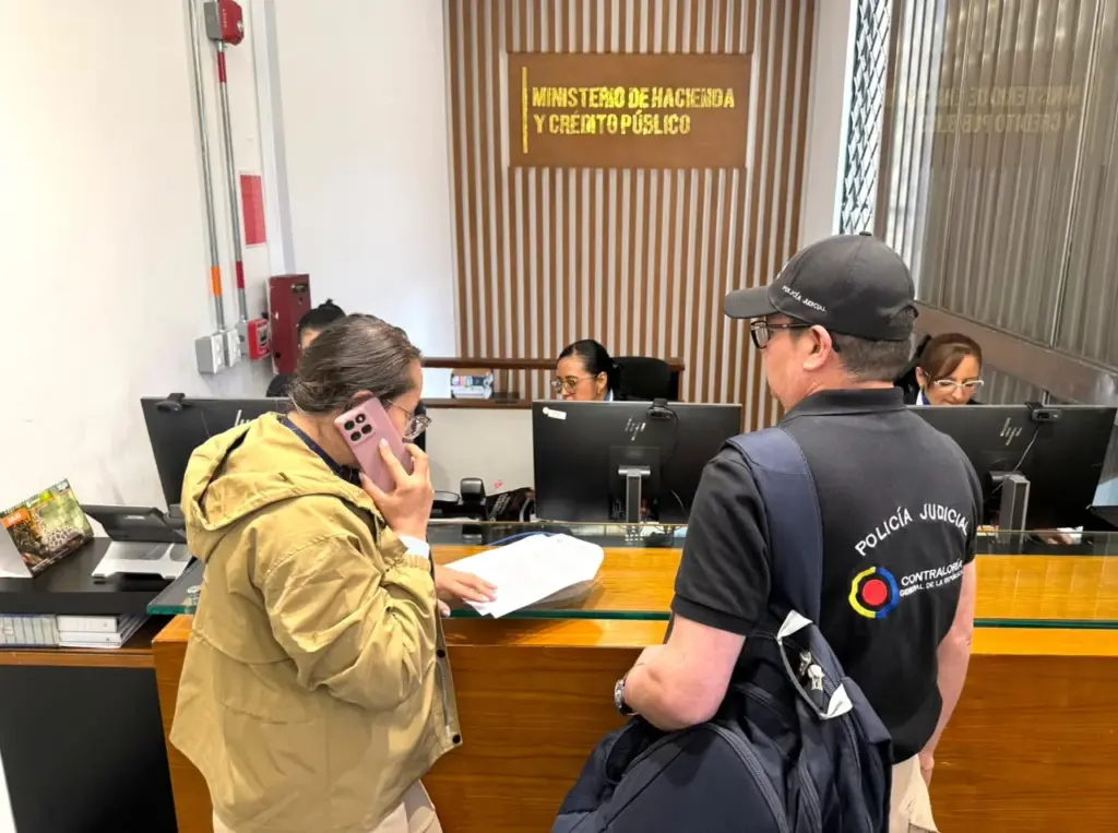 Inspección de la Contraloría al Ministerio de Hacienda.
