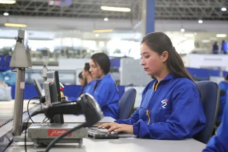 El operador postal oficial de Colombia cuenta con 4.600 trabajadores.