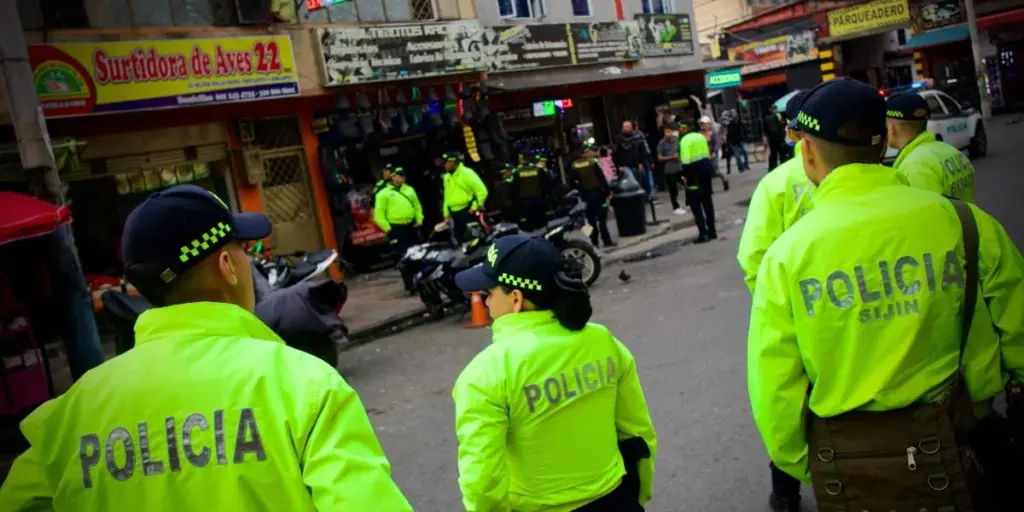 Policías en Bogotá. Imagen de referencia.