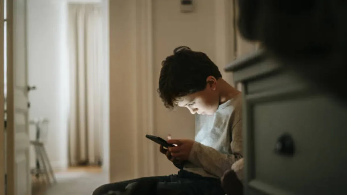 Attention: Government issues decree on child protection online in Colombia with obligations for social networks, schools, and families