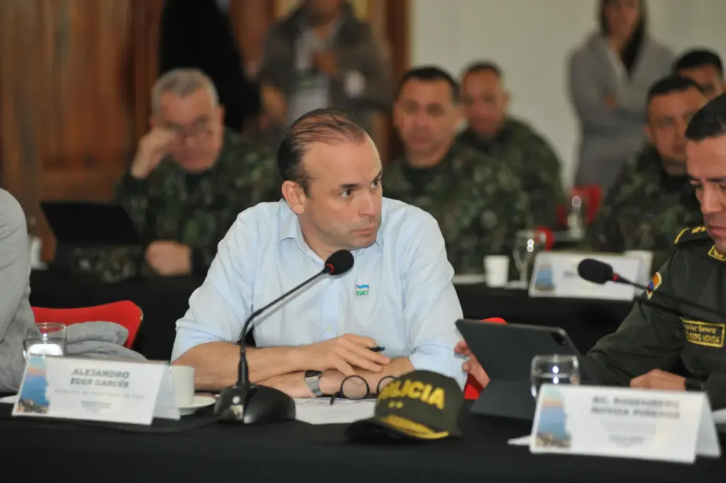 Alcaldes reunidos en la Cumbre de Asocapitales, en Manizales. El alcalde de Cali, Alejandro Eder, es su presidente.
