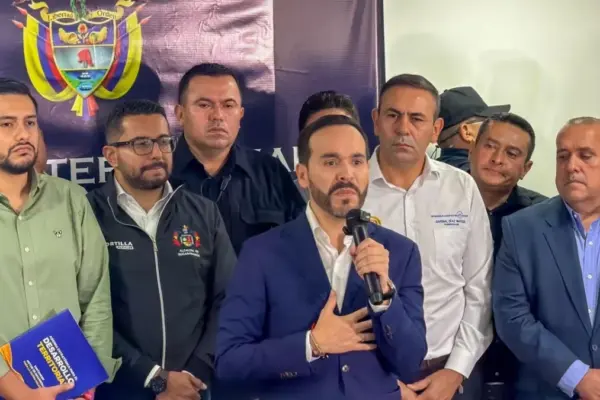 Abelardo de la Espriella oficializa cuatro nuevos integrantes de su equipo de Gobierno