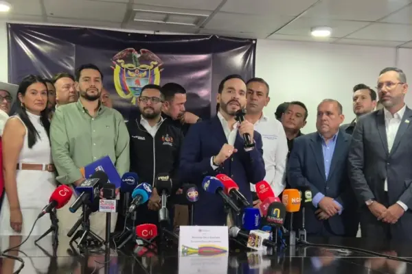 De La Espriella da ultimátum de menos de un mes a cabecillas del Eln que delinquen en los Santanderes: 'Bandido que no se someta será dado de baja'