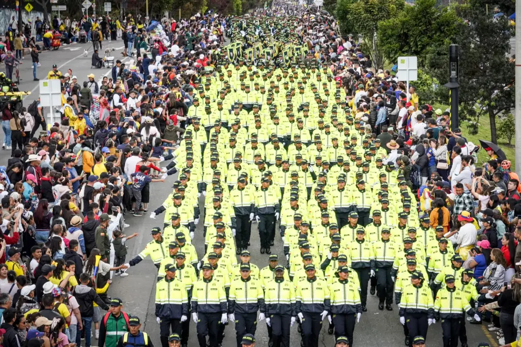 Images of the military parade commemorating Independence Day on July 20
