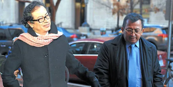 El presidente Gustavo Petro y el abogado Daniel Prado