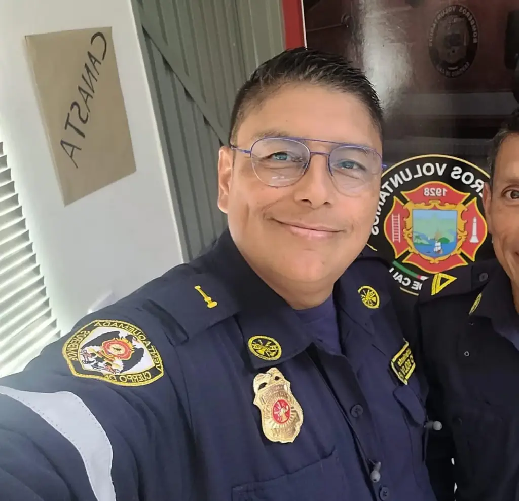 El teniente Jairo Humberto Bolívar Vargas, comandante del Cuerpo de Bomberos de Ventaquemada, permanece en una UCI de Tunja tras la agresión de la que fue víctima.