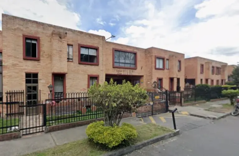 The businessman's offices are located in Fontibón.