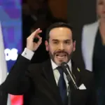 'Es completamente falso que se haya decidido reglamentar el trabajo o la cotización por horas': gobierno electo de De La Espriella