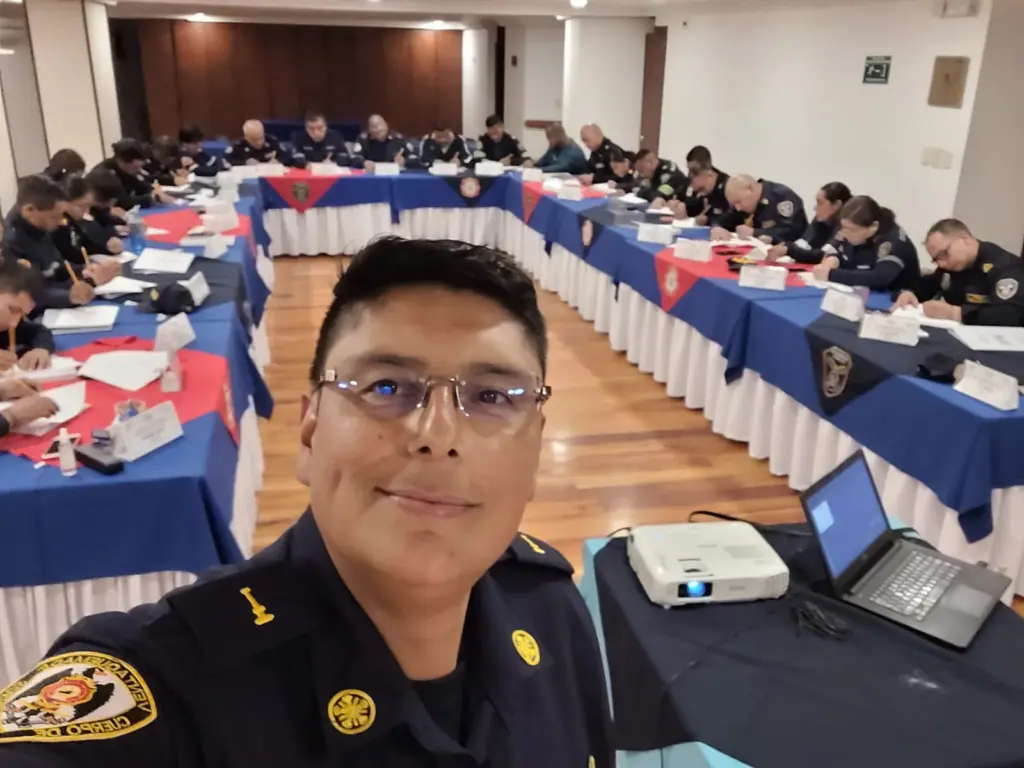 El teniente Jairo Humberto Bolívar Vargas, comandante del Cuerpo de Bomberos de Ventaquemada, permanece en una UCI de Tunja tras la agresión de la que fue víctima.