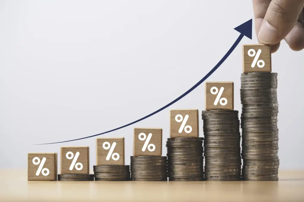 Las entidades bancarias manejan diferentes formas de calcular el interés, según el producto bancario y la estabilidad económica del cliente.