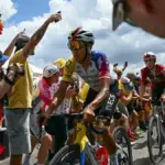 Egan Bernal was involved in a traffic accident after crashing his car with a taxi in the north of Bogotá: this is what is known