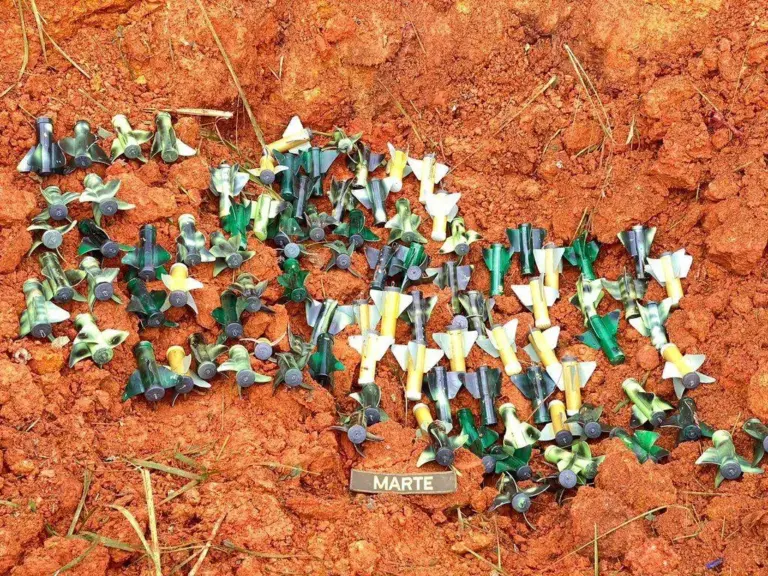 Explosivos que con instalados en los drones.