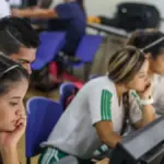 Seven out of 10 people in Colombia's workforce never reached higher education: most only have a high school diploma