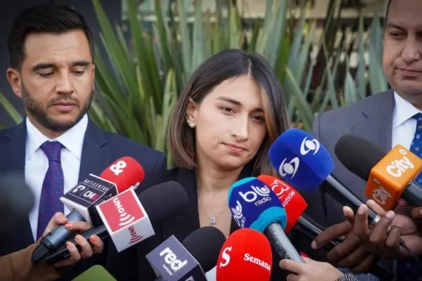 Fiscalía añadirá un tercer delito en la imputación a Laura Sarabia por el caso del polígrafo a Marelbys Meza